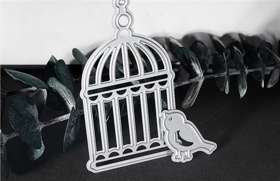 为什么金属工艺礼品比树脂或塑料制品更具收藏与传承价值? 为什么金属工艺礼品比树脂或塑料制品更具收藏与传承价值?